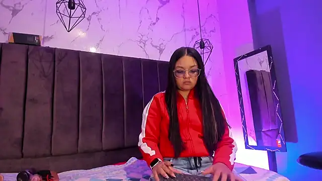 Snapshot of Kitty_chs1 chatting on 10.02.25 Kitty chs1 online show from 10.02.25