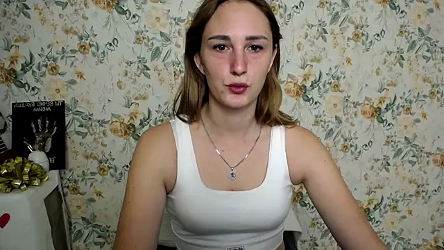 Milana Cutie  online show from 09.30.25