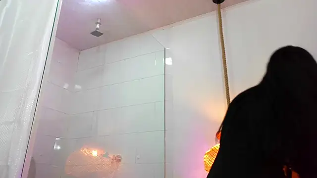 Daphnee-x online show from 12.19.25