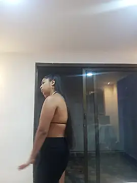 Violet and Paul online show from 11.04.25