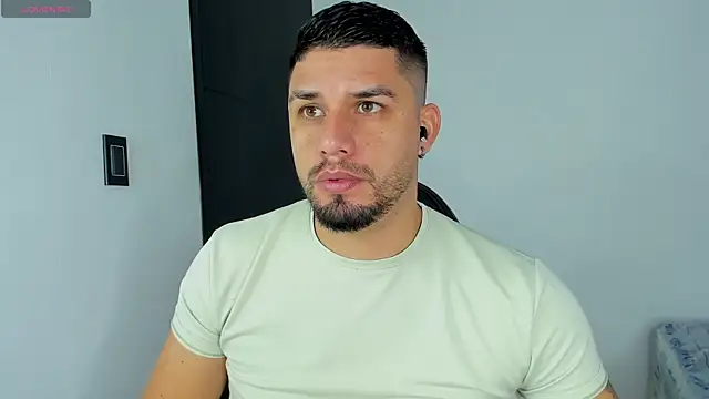 Snapshot of Jacob19_ chatting on 09.18.25 Jacob19 online show from 09.18.25