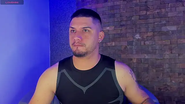 Snapshot of Jacob19_ chatting on 10.03.25 Jacob19 online show from 10.03.25