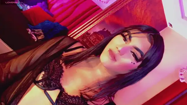 Snapshot of AithanaBlaze chatting on 10.17.25 AithanaBlaze online show from 10.17.25