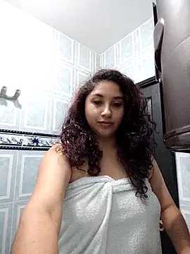 Gia Dior online show from 12.19.25