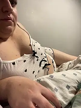 Snapshot of Ellainaaa chatting on 10.15.25 Ellainaaa online show from 10.15.25