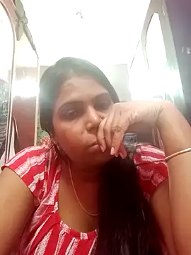 HEENA STRIP online show from 09.17.25