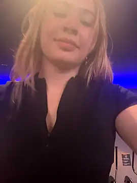 IamCatalina888 online show from 09.30.25