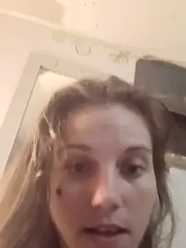 Snapshot of cicithtbitch chatting on 10.05.25 cicithtbitch online show from 10.05.25