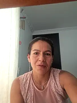 camilavargas  online show from 02.11.26