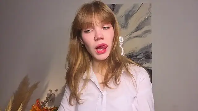 pienaple online show from 11.09.25