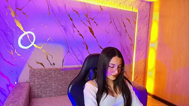 Snapshot of sophiadoll_tf chatting on 09.23.25 sophiadoll tf online show from 09.23.25