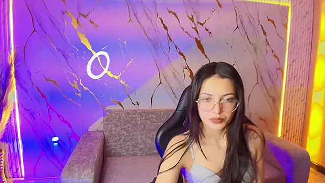 Snapshot of sophiadoll_tf chatting on 09.28.25 sophiadoll tf online show from 09.28.25