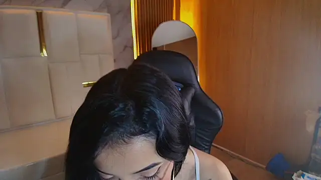 Snapshot of sophiadoll_tf chatting on 10.01.25 sophiadoll tf online show from 10.01.25