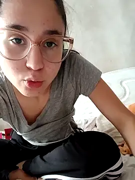 Snapshot of linameii chatting on 10.06.25 linameii online show from 10.06.25