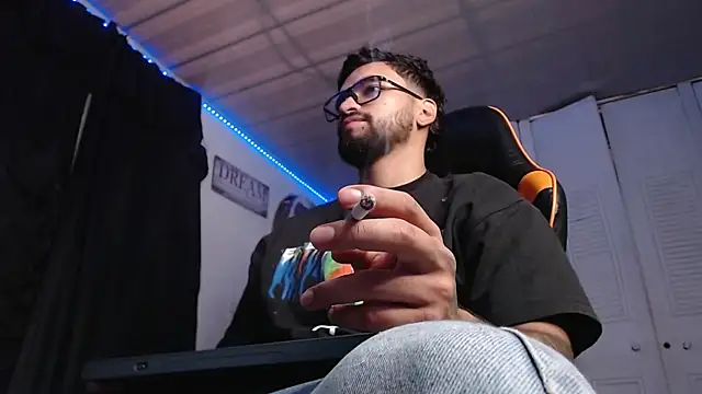 Chrys harris77 online show from 10.14.25