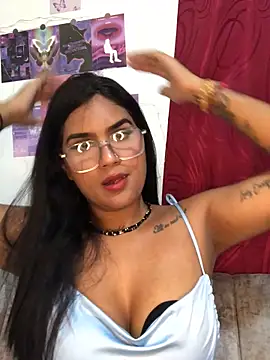 Renata Zoe online show from 11.23.25