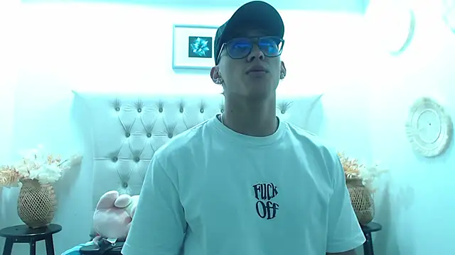 SalvadorFit online show from 12.04.25