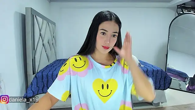 Daniela x19 online show from 02.05.26
