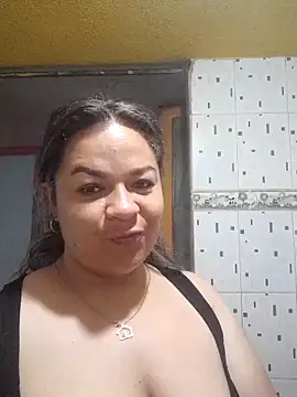 Snapshot of Amalia-sm chatting on 10.08.25 Amalia-sm online show from 10.08.25