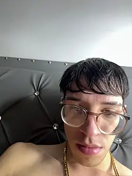 arthurdavies online show from 10.31.25