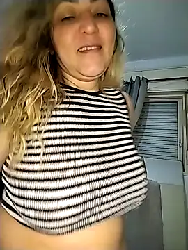 Lunita86 online show from 11.02.25