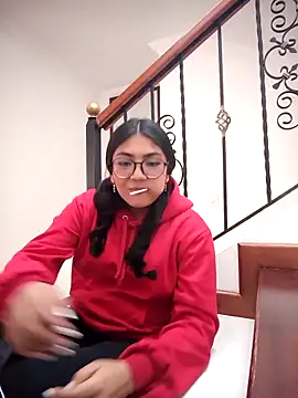 Snapshot of Violettabloom_ chatting on 09.23.25 Violettabloom online show from 09.23.25