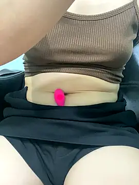 Snapshot of -Bigbutt- chatting on 10.20.25 -Bigbutt- online show from 10.20.25