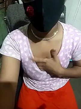 Snapshot of Cute_Couple59 chatting on 10.03.25 Cute Couple59 online show from 10.03.25