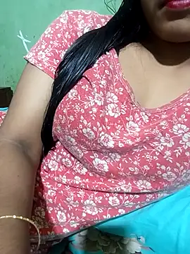 Snapshot of Cute_Couple59 chatting on 10.13.25 Cute Couple59 online show from 10.13.25