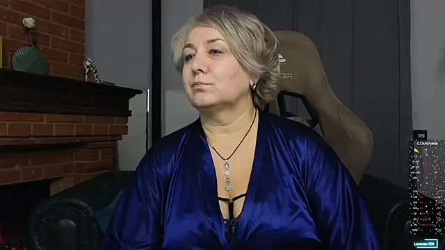 Snapshot of Marta_Wils chatting on 10.03.25 Marta Wils online show from 10.03.25