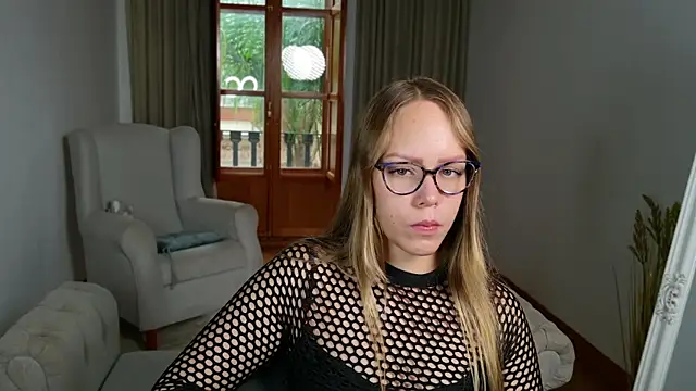 Naughty Kitti online show from 10.13.25