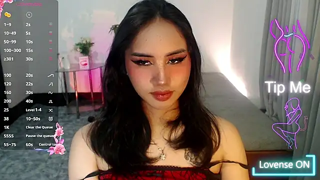 Snapshot of Divine_Goddesss chatting on 09.27.25 Divine Goddesss online show from 09.27.25