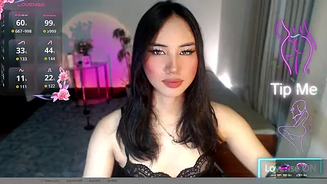 Snapshot of Divine_Goddesss chatting on 11.07.25 Divine Goddesss online show from 11.07.25