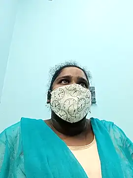 Snapshot of Ammulu-k chatting on 10.25.25 Ammulu-k online show from 10.25.25