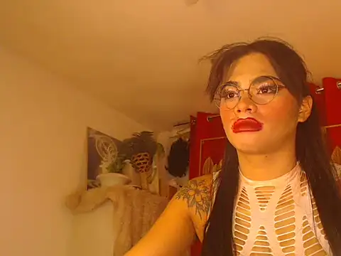 Snapshot of Tasha_Goddess chatting on 10.25.25 Tasha Goddess online show from 10.25.25