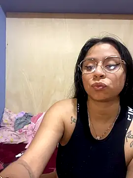 Snapshot of Rouus14 chatting on 09.26.25 Rouus14 online show from 09.26.25