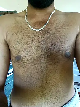 Snapshot of yourcontrol1 chatting on 09.18.25 yourcontrol1 online show from 09.18.25