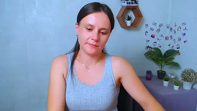 EvelinaMiss  online show from 10.26.25