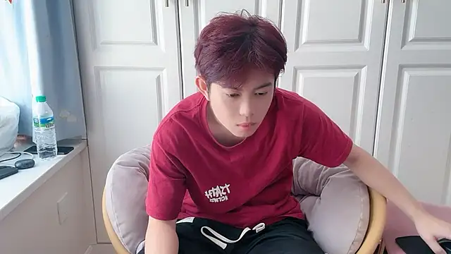 xlong00099 online show from 10.08.25