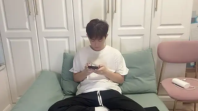 xlong00099 online show from 10.25.25