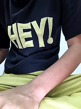 Snapshot of sassyishhu76 chatting on 10.14.25 sassyishhu76 online show from 10.14.25