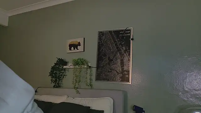 KeendraFox  online show from 10.28.25