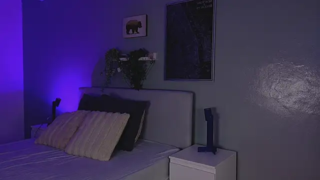 KeendraFox  online show from 03.20.26