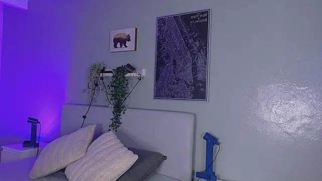 KeendraFox  online show from 03.29.26