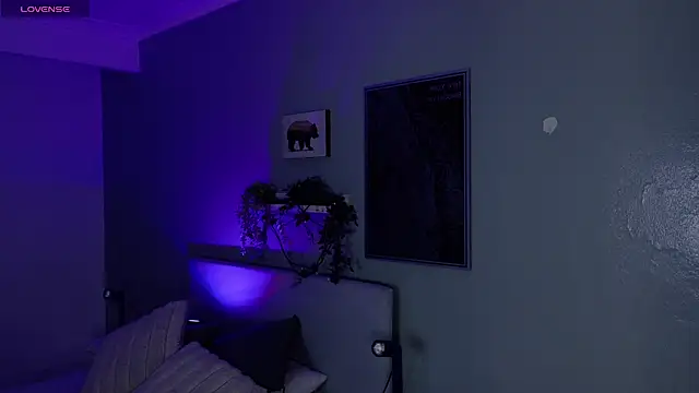 KeendraFox  online show from 04.14.26