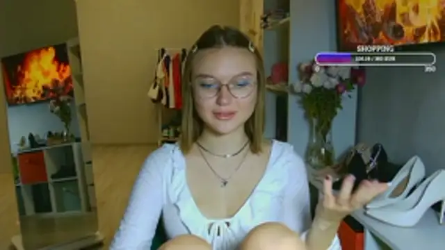 Snapshot of Miss_Diamond_Maria chatting on 11.07.25 Miss Diamond Maria online show from 11.07.25