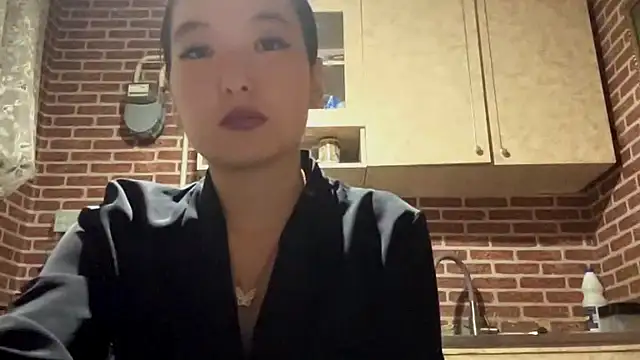 EmmaLeexth online show from 09.19.25