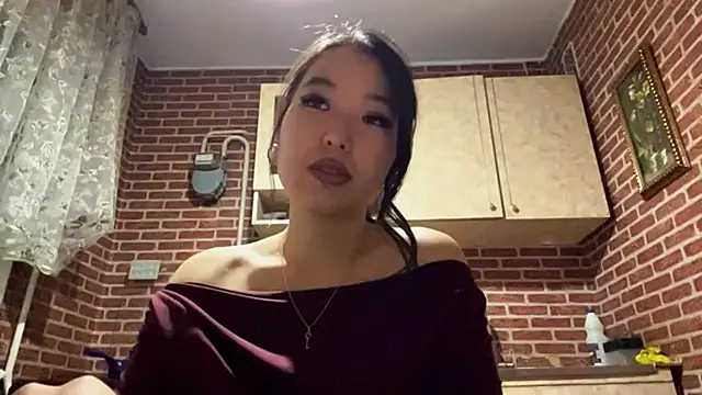 EmmaLeexth online show from 11.19.25