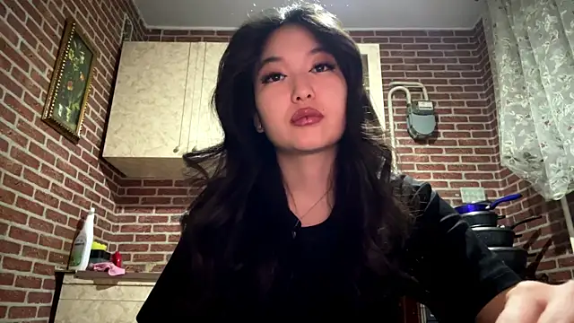 EmmaLeexth online show from 01.09.26