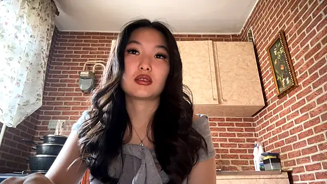 EmmaLeexth online show from 03.16.26